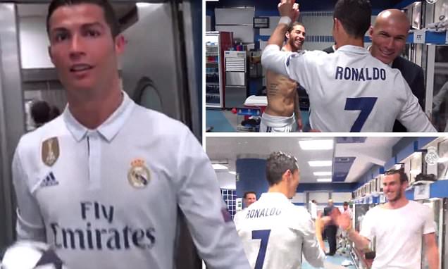 Ronaldo Rayakan Gol `Hat-trick` atas Bayern Munchen di Ruang Ganti